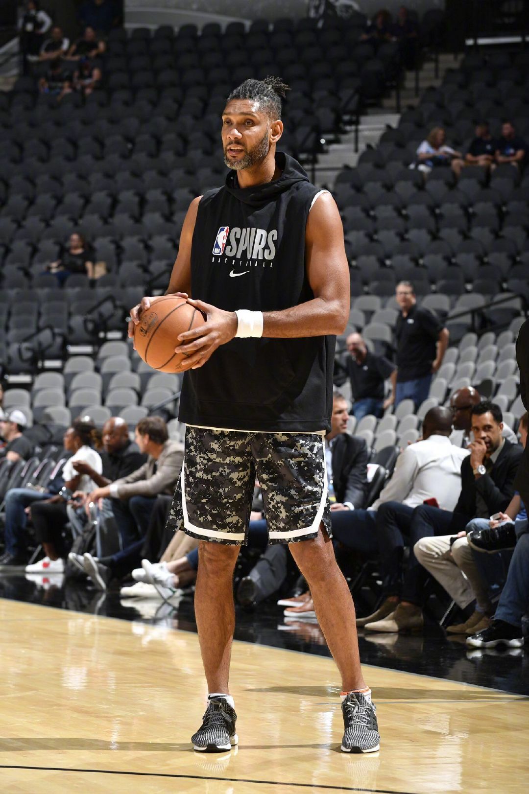 定了负的期 定了负的期